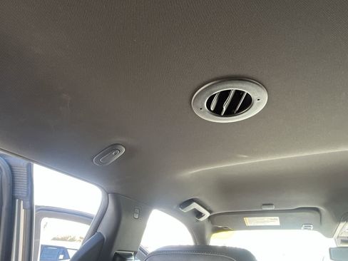 Used 2023 Chevrolet Tahoe LT w/ Luxury Package image 20