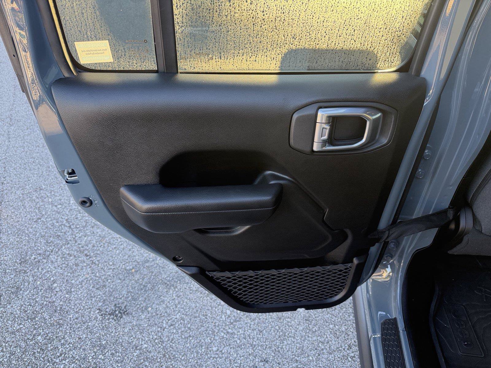 Used 2024 Jeep Wrangler Unlimited Sport AWD/4WD image 20