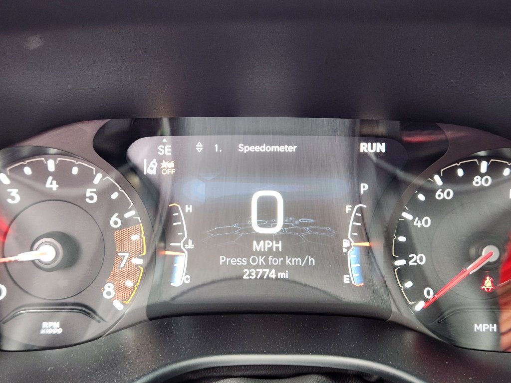 Used 2025 Jeep Compass Trailhawk AWD/4WD image 17