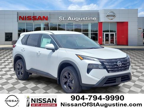 New 2026 Nissan Rogue SV FWD image 1