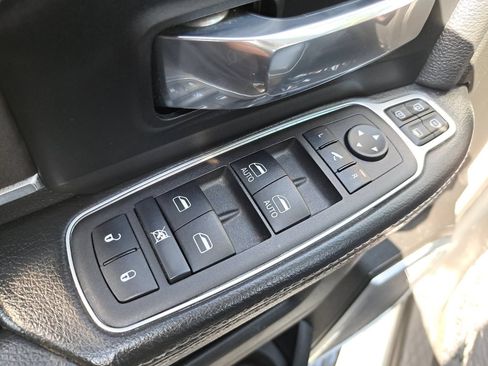 Used 2023 RAM 2500 Laramie AWD/4WD image 31