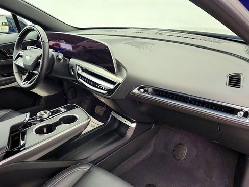 Used 2024 Cadillac Lyriq Sport image 26