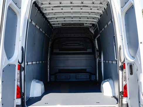 New 2025 Mercedes-Benz Sprinter 2500 image 23
