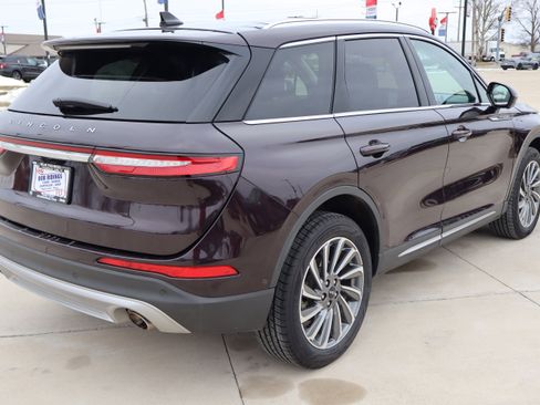 Used 2023 Lincoln Corsair Reserve w/ Equipment Group 202A image 5