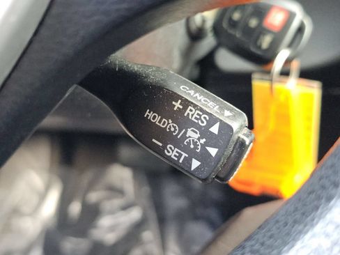 Used 2019 Toyota Corolla LE FWD image 12