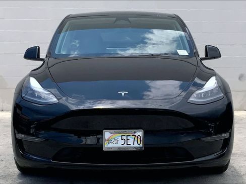Used 2023 Tesla Model Y Performance AWD/4WD image 7
