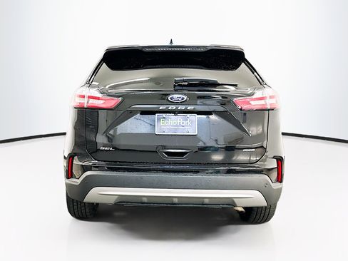 Used 2022 Ford Edge SEL image 7