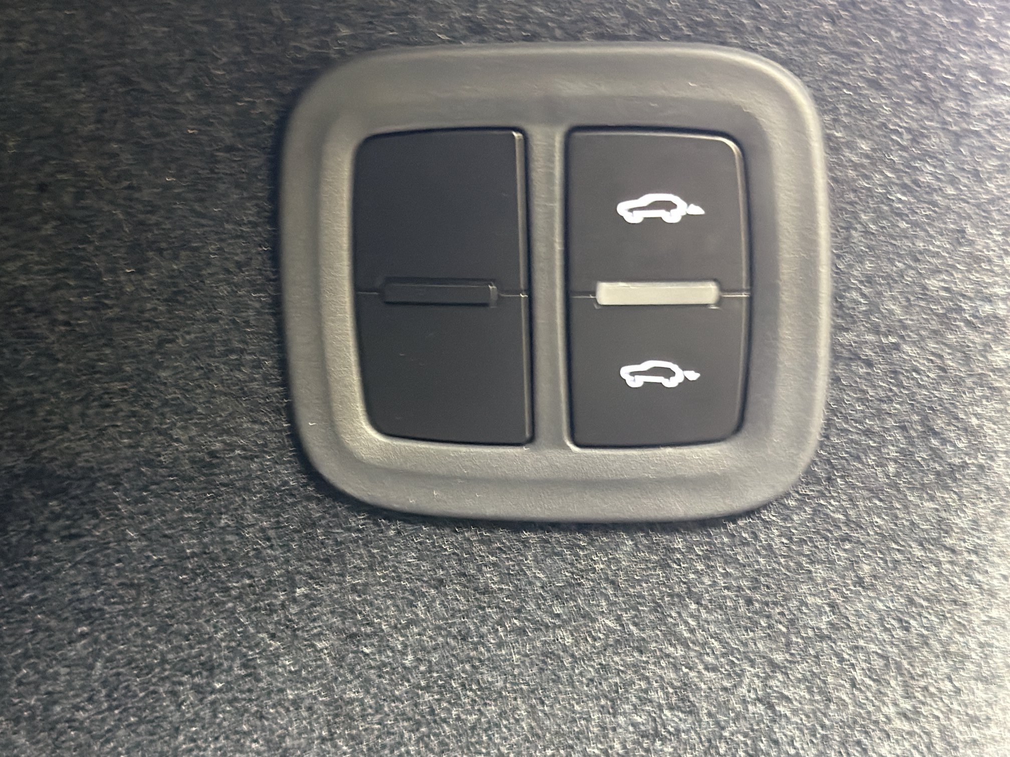 Certified 2026 Porsche Macan Electric RWD image 14