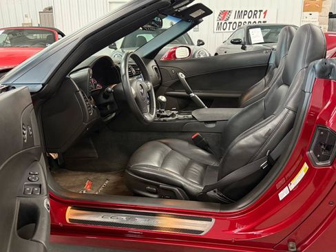 Used 2008 Chevrolet Corvette Convertible w/ Preferred Equipment Group RWD image 18