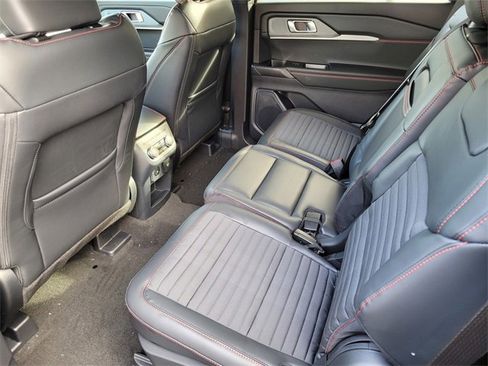 New 2026 Ford Explorer ST-Line w/ ST-Line Street Pack image 16