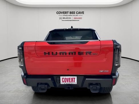 New 2025 GMC Hummer EV 2X w/ LPO, Dark Essentials Package image 17