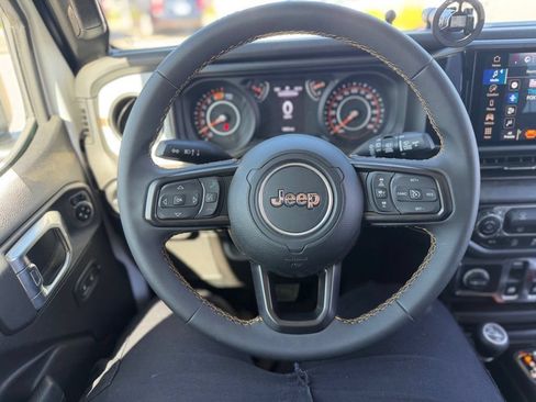 Used 2025 Jeep Wrangler Sport AWD/4WD image 6