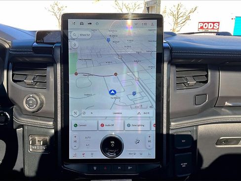 Used 2025 Ford F150 Lightning Platinum image 32