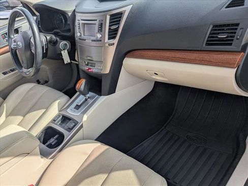 Used 2014 Subaru Outback 3.6R Limited w/ Moonroof Package image 20