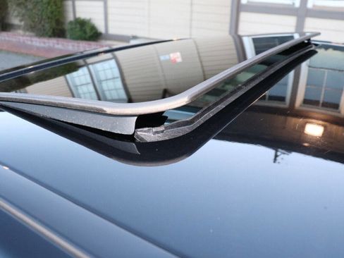 Used 2013 Mercedes-Benz E 350 Sedan image 39