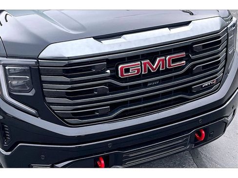 Used 2024 GMC Sierra 1500 AT4 w/ Technology Package AWD/4WD image 27