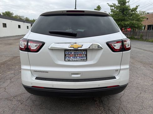 Used 2017 Chevrolet Traverse LT FWD image 4