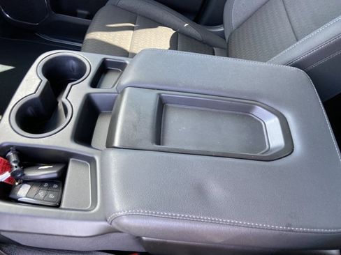 Used 2024 Chevrolet Silverado 1500 LT AWD/4WD image 40
