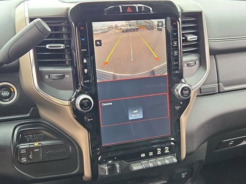 Used 2024 RAM 2500 Laramie image 28