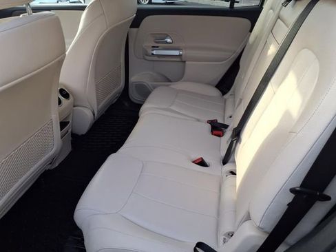 Used 2023 Mercedes-Benz EQB 300 4MATIC image 52