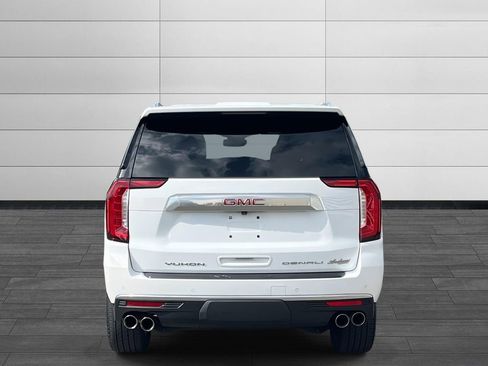 Used 2023 GMC Yukon XL Denali image 4