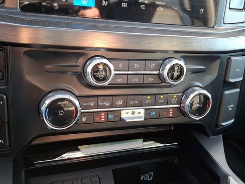 Used 2024 Ford F450 Lariat w/ FX4 Off-Road Package AWD/4WD image 16