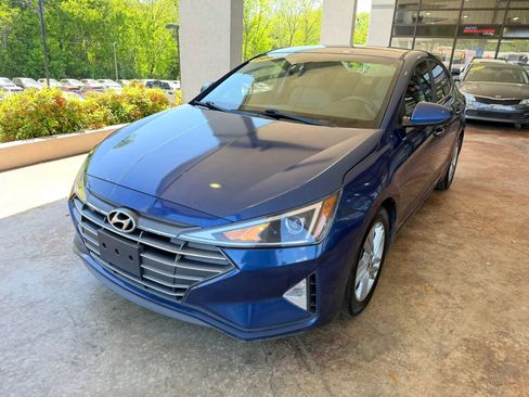 Used 2020 Hyundai Elantra SEL FWD image 3
