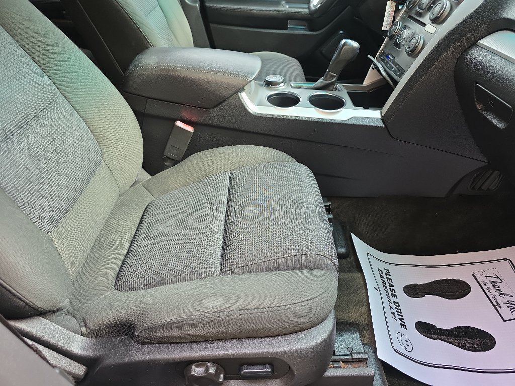 Used 2014 Ford Explorer XLT AWD/4WD image 25