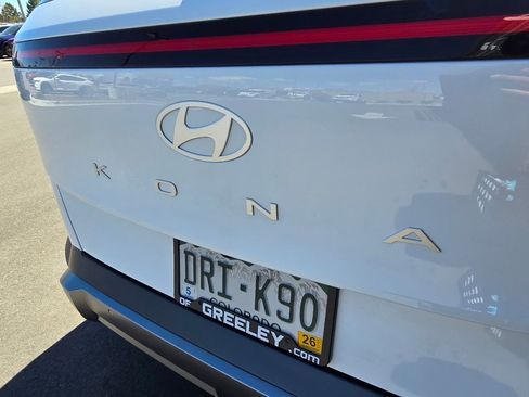 Used 2024 Hyundai Kona Limited image 10