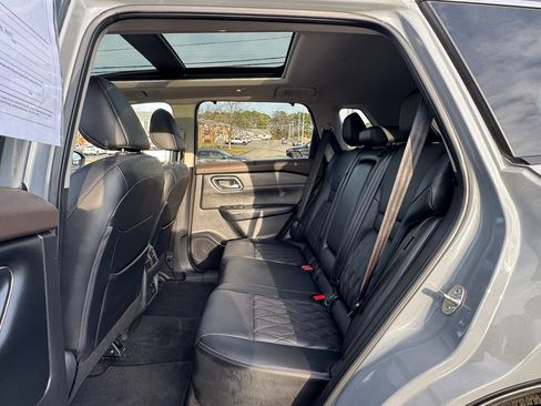 Used 2023 Nissan Rogue Platinum w/ Platinum Premium Package image 22