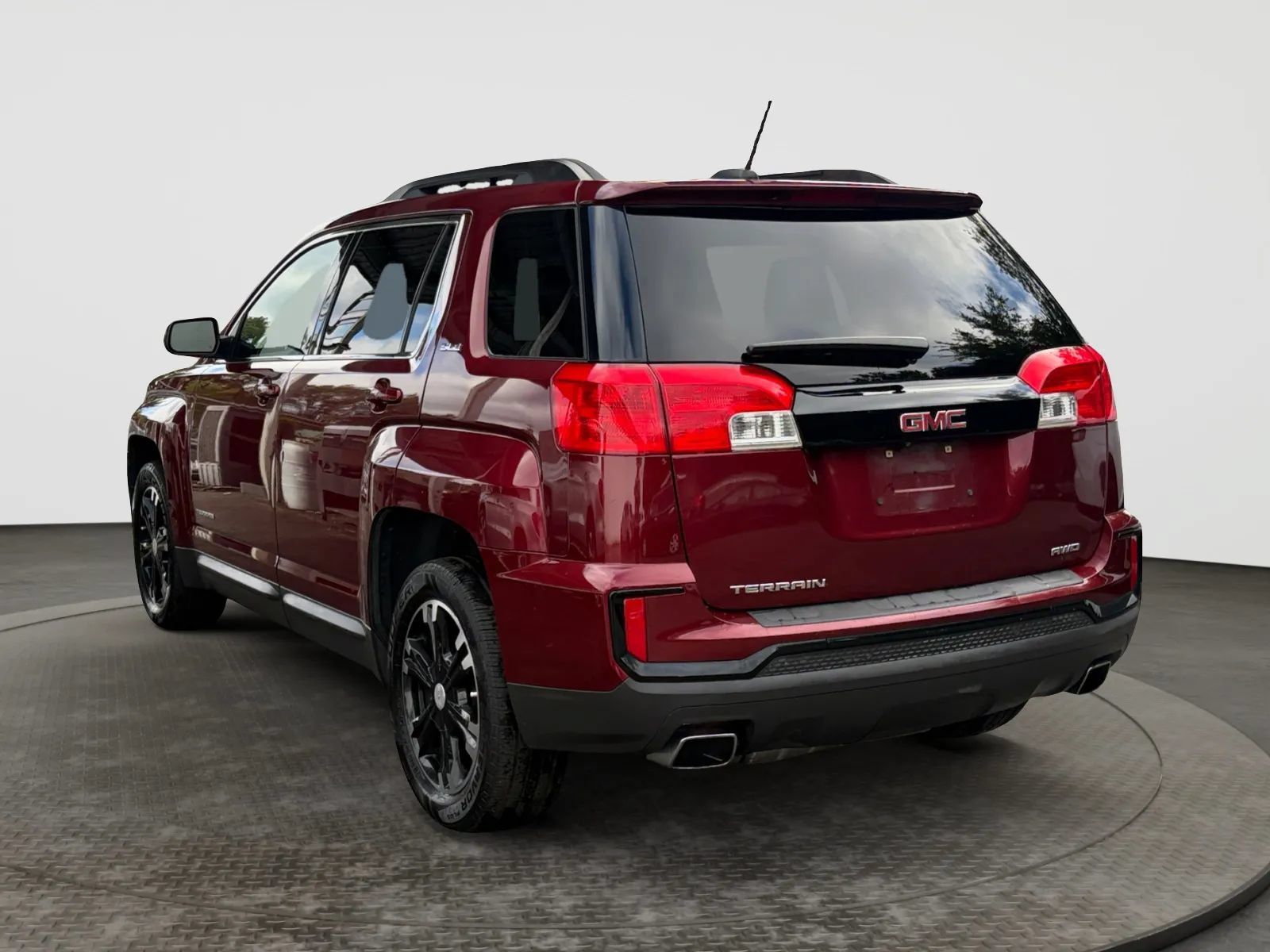 Used 2017 GMC Terrain SLE w/ Nightfall Package AWD/4WD image 8