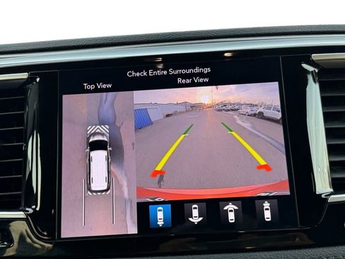 Used 2018 Chrysler Pacifica Limited w/ Advanced Safetytec Group image 15