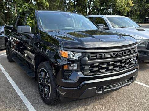 Used 2026 Chevrolet Silverado 1500 Custom w/ LPO, Dark Essentials Package RWD image 1
