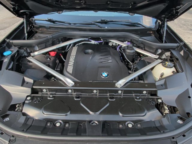 Used 2025 BMW X7 xDrive40i AWD/4WD image 40