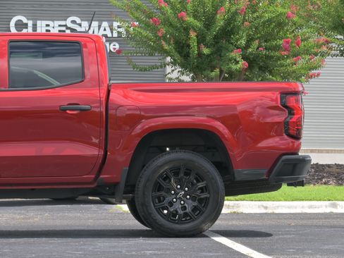 Used 2026 Chevrolet Colorado W/T w/ WT Custom Package RWD image 5
