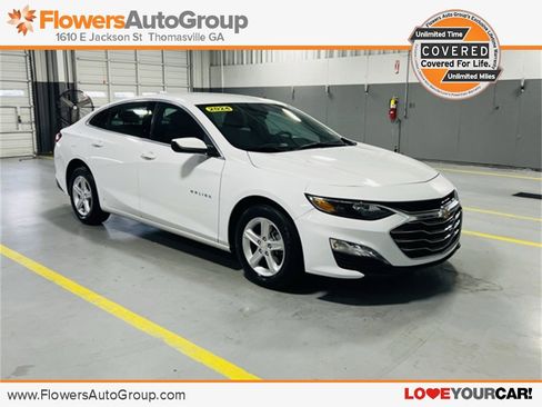 Used 2024 Chevrolet Malibu LT image 1