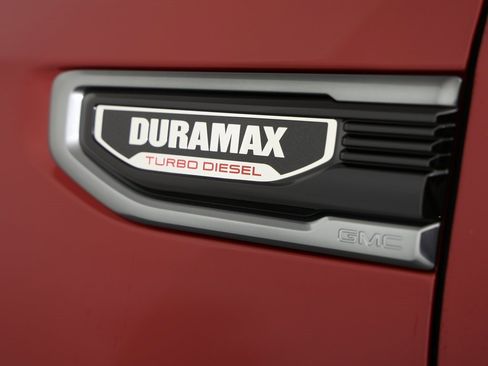 Used 2025 GMC Sierra 1500 AT4 w/ AT4 Premium Package image 10