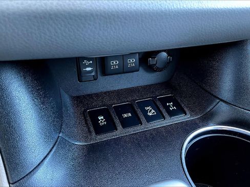 Used 2017 Toyota Highlander Limited Platinum image 33