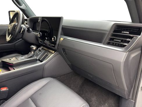 Used 2024 Lexus GX 550 w/ Accessory Package (Z1) AWD/4WD image 55