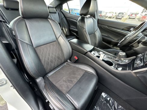 Used 2023 Nissan Maxima SR w/ Sport Mat Group FWD image 26