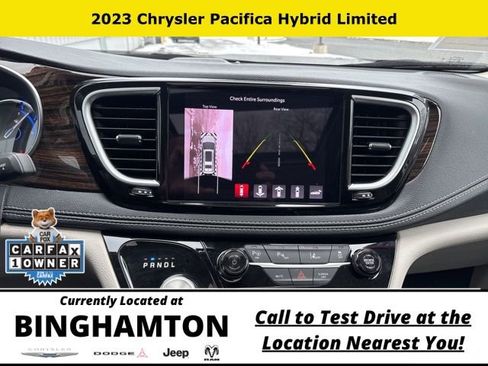 Used 2023 Chrysler Pacifica Limited FWD image 10