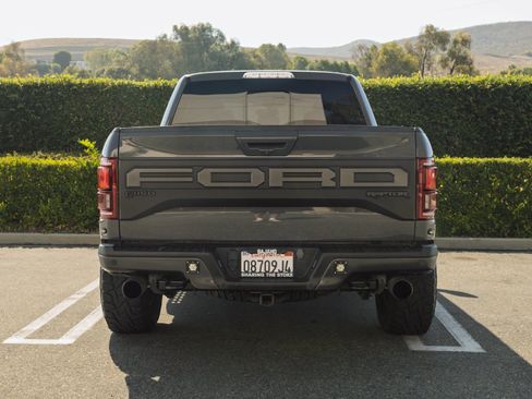 Used 2020 Ford F150 Raptor w/ Equipment Group 802A Luxury AWD/4WD image 6