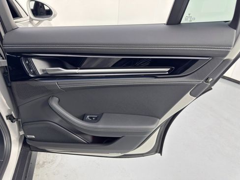 Used 2025 Porsche Panamera 4S image 48
