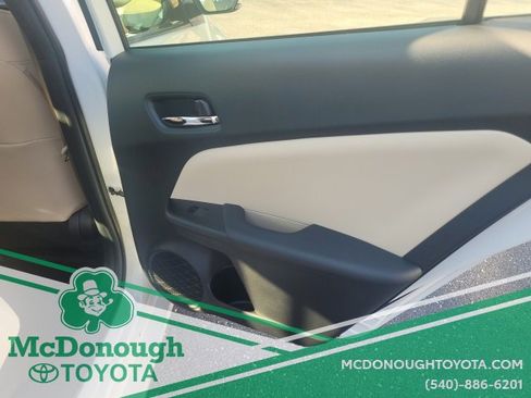 Certified 2022 Toyota Prius LE image 20
