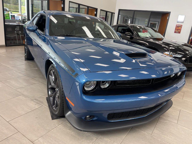 Used 2022 Dodge Challenger R/T w/ Plus Package RWD image 2