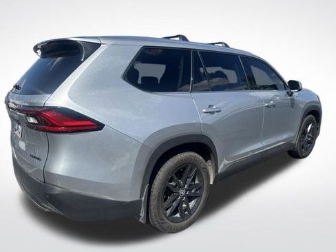 Used 2024 Toyota Grand Highlander AWD image 7