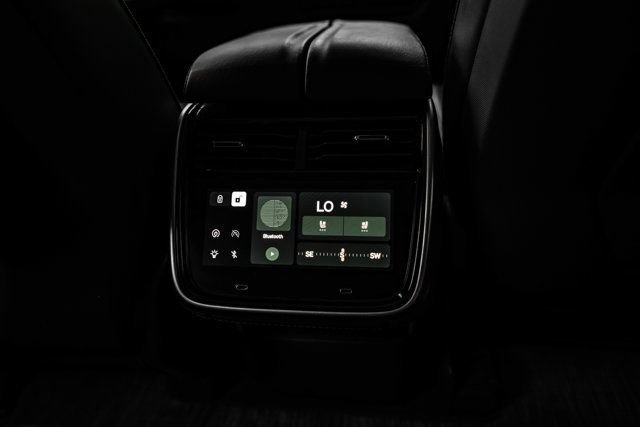Used 2024 Rivian R1S Adventure Quad AWD/4WD image 32