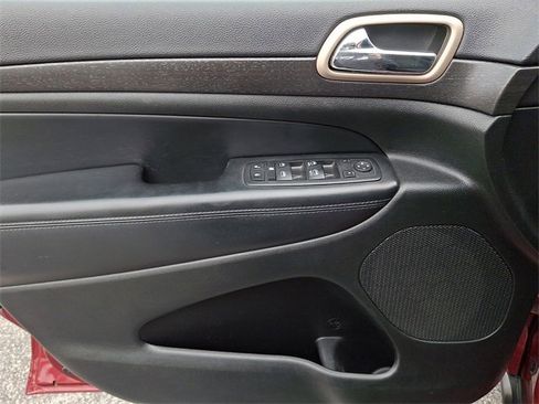 Used 2015 Jeep Grand Cherokee Laredo w/ Quick Order Package 23E image 14