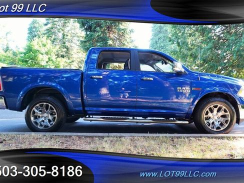 Used 2019 RAM 1500 Laramie w/ Convenience Group AWD/4WD image 8