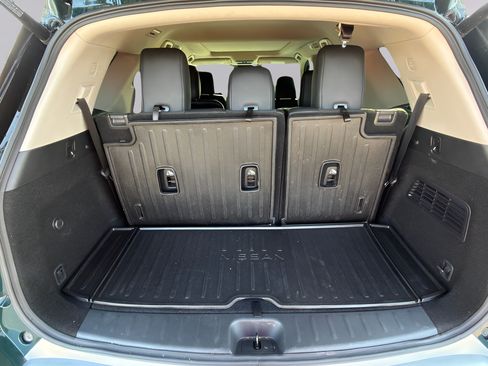 Used 2025 Nissan Pathfinder Platinum FWD image 58
